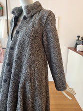 Load image into Gallery viewer, Coat
