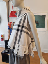 Load image into Gallery viewer, Blouse
