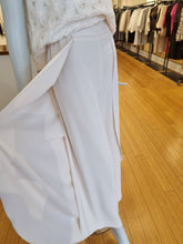Load image into Gallery viewer, Trousers
