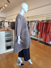 Load image into Gallery viewer, Coat/ Vest
