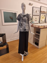 Load image into Gallery viewer, Blouse
