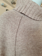 Load image into Gallery viewer, Turtleneck/ Sweater
