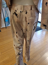 Load image into Gallery viewer, Trousers
