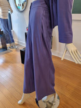 Load image into Gallery viewer, Trousers
