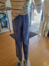 Load image into Gallery viewer, Trousers
