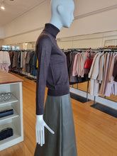 Load image into Gallery viewer, Turtleneck/ Sweater
