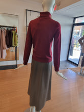 Load image into Gallery viewer, Turtleneck/ Sweater
