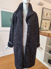Load image into Gallery viewer, Coat
