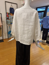 Load image into Gallery viewer, Blouse
