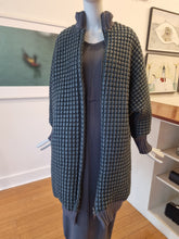 Load image into Gallery viewer, Bubble Quilted Coat
