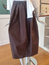 Load image into Gallery viewer, Skirt with Pockets

