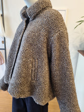 Load image into Gallery viewer, Jacket
