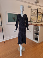 Load image into Gallery viewer, Dress
