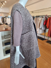 Load image into Gallery viewer, Coat/ Vest
