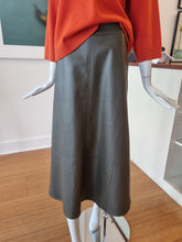 Load image into Gallery viewer, Skirt
