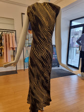 Load image into Gallery viewer, Dress
