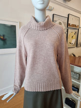 Load image into Gallery viewer, Turtleneck/ Sweater
