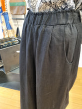 Load image into Gallery viewer, Trousers
