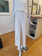 Load image into Gallery viewer, Trousers
