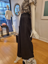 Load image into Gallery viewer, Trousers

