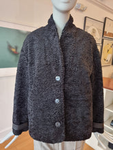 Load image into Gallery viewer, Jacket
