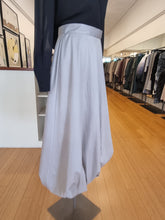 Load image into Gallery viewer, Skirt
