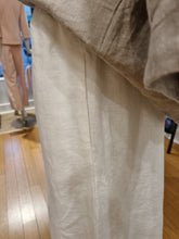 Load image into Gallery viewer, Trousers
