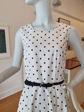 Load image into Gallery viewer, Dress
