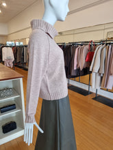 Load image into Gallery viewer, Turtleneck/ Sweater
