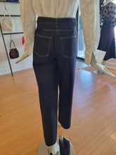 Load image into Gallery viewer, Jeans/ Trousers
