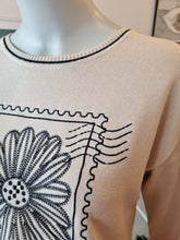 Load image into Gallery viewer, Blouse
