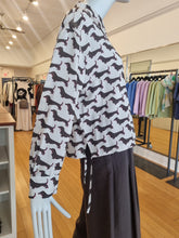 Load image into Gallery viewer, Blouse
